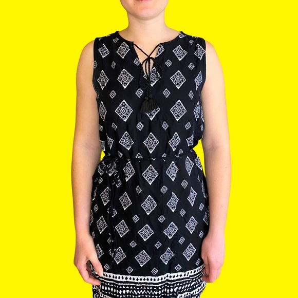 Bohemian Peasant Style Shift Sundress. Geometric Tribal Pattern. - Picture 2 of 11